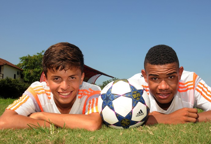 Athirson e Patrick geração 2000 Flamengo (Foto: André Durão/GloboEsporte.com)
