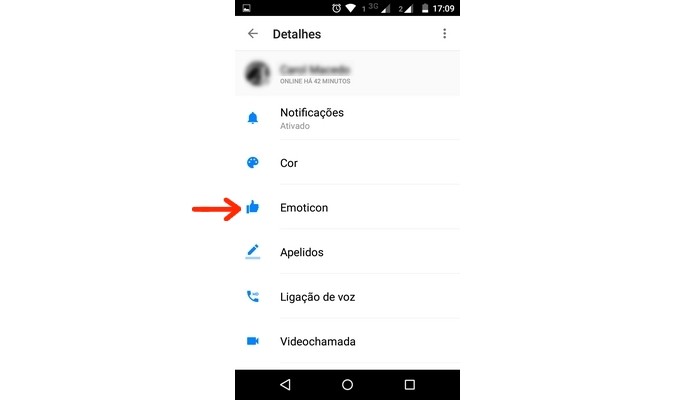 Menu de emoji padrão do Messenger em destaque (Foto: Reprodução/ Raquel Freire)