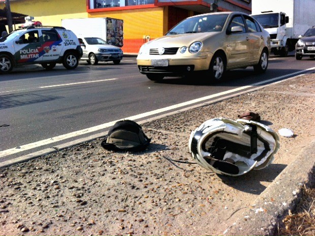 G1 Motociclista morre atropelado por micro ônibus na Z Leste de