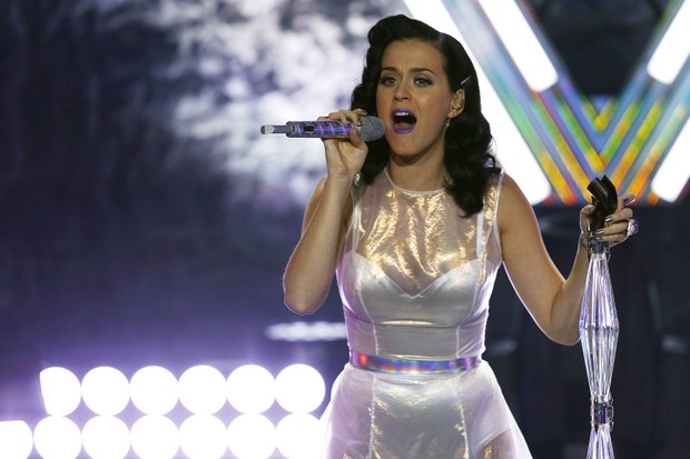 Katy Perry em show de lançamento de seu novo álbum, ‘Prism’, em Los Angeles, nos Estados Unidos (Foto: Mario Anzuoni/ Reuters)