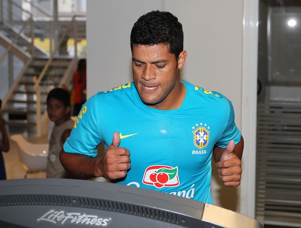 Hulk treino Seleção (Foto: Divulgação / CBF)