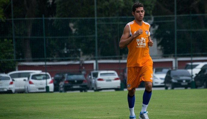Resultado de imagem para lucas fernandes fluminense