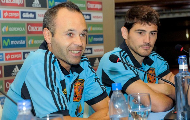 Andrés Iniesta Iker Casillas Espanha (Foto: EFE)