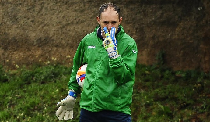 Gléguer preparador de goleiros Guarani (Foto: Rodrigo Villalba / Memory Press)