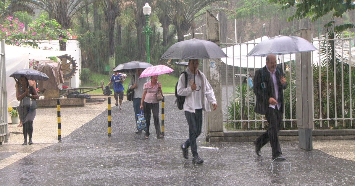 G1 Chuva Deixa Rio Em Estágio De Atenção Notícias Em Rio De Janeiro 