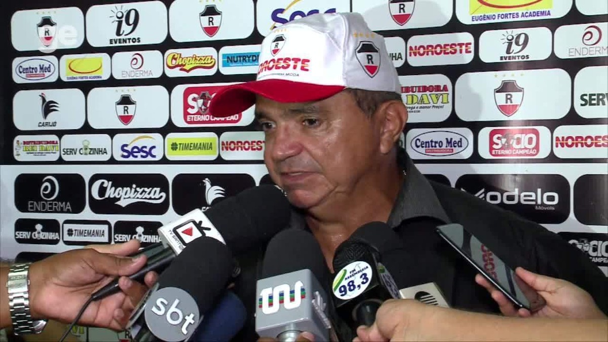 Flávio Araújo analisa time após 5ª vitória seguida e desaprova folga de