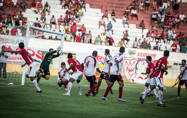 Sergipe conseguiu administrar vantagem e empatou em 1 a 1 (Foto: Fillipe Araújo-FSF)