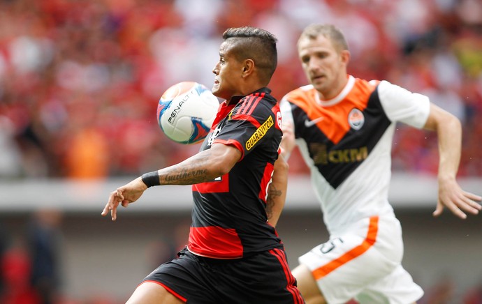 Everton, Flamengo x Shakhtar Donetsk (Foto: Adalberto Marques / Ag. Estado)