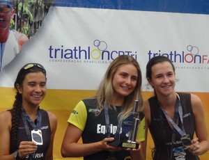 Copa Nordeste de Triathlon - Maceió - Júlia Pedrosa (Foto: Estéfane Padilha/GloboEsporte.com)