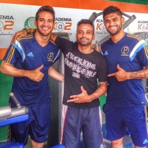 Férias? Marcelo Oliveira e Luan treinam em academia do Palmeiras