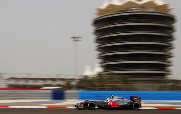 Lewis Hamilton, GP do Bahrein treino (Foto: Getty Images)