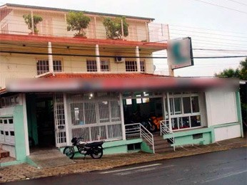 Prédio de onde o bebê foi jogado (Foto: Divulgação/Polícia Civil)