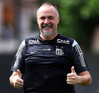 Coelho perde cargo, e Pepinho é o novo técnico do sub-20 do Corinthians