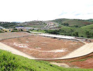 Estádio Nacional de Muriaé (Foto: Fernando Martins / Globoesporte.com)