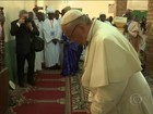 Papa Francisco pede fim de conflitos religiosos em viagem à África