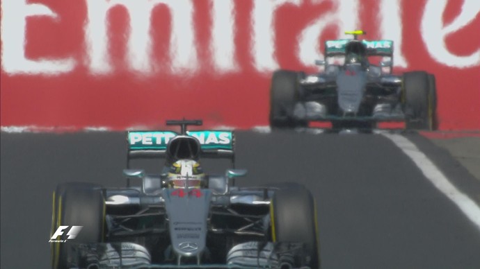 Lewis Hamilton e Nico Rosberg no GP da Hungria (Foto: Reprodução)