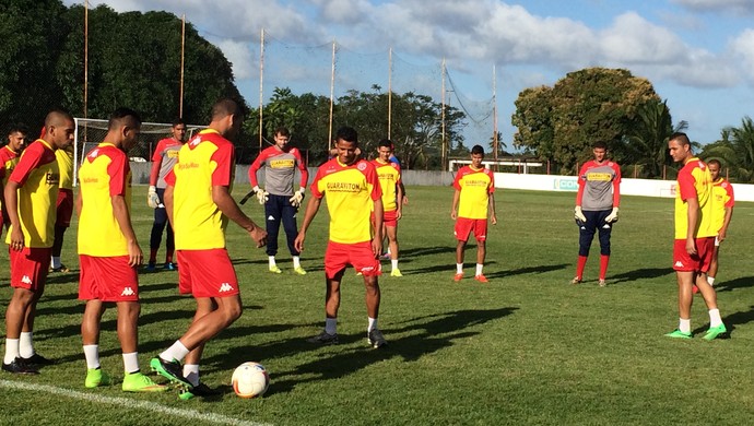 Adriano pardal treino do américa-rn (Foto: Carlos Cruz/GloboEsporte.com)