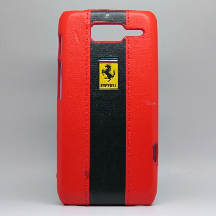 Capa Ferrari Razr D3 (Foto: Divulgação/Mundo das Capas) Capa Ferrari Razr D3 (Foto: Divulgação/Mundo das Capas)