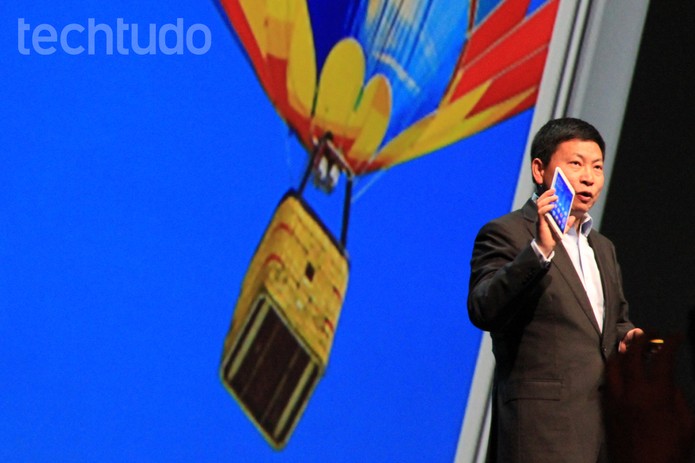 Richard Yu, CEO da Huawei, apresenta o tablet/smartphone MediaPad X1 (Foto: Isadora Díaz/TechTudo) Richard Yu, CEO da Huawei, apresenta o tablet/smartphone MediaPad X1 (Foto: Isadora Díaz/TechTudo)