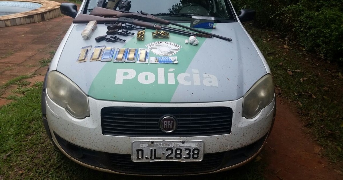 G1 - Polícia Ambiental apreende armas e munições em Duartina ... - Globo.com