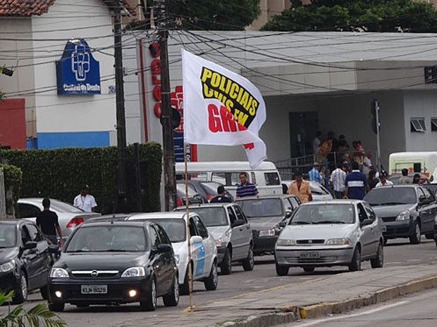 Bandeiração da Polícia Civil PE (Foto: Katherine Coutinho / G1)