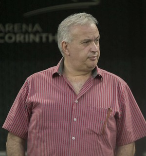 Presidente vê Corinthians em evolução e critica regulamento da Copa do Brasil