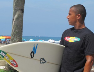 Davi do Carmo, surfista (Foto: Juliana Vieira / Globoesporte.com)