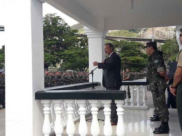 Ministro da Defesa faz balanço da atuação das Forças Armadas no Espírito Santo (Foto: Manoela Albuquerque/ G1) Ministro da Defesa faz balanço da atuação das Forças Armadas no Espírito Santo (Foto: Manoela Albuquerque/ G1)
