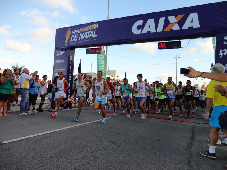 Fotos Meia Maratona de Natal reúne seis mil pessoas fotos em rn