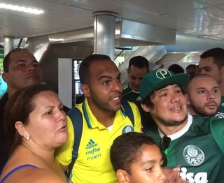 Depois de provar falso doping, Alecsandro volta ao Palmeiras nos braços da torcida