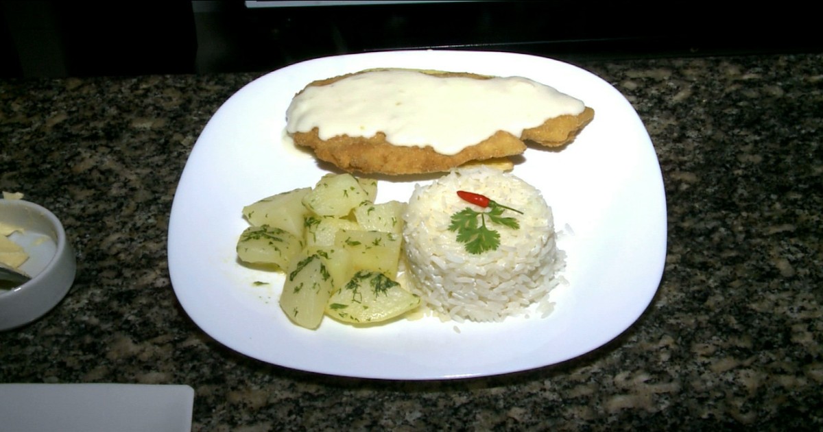 G1 Aprenda uma receita de tilápia com banana de chef do Brejo