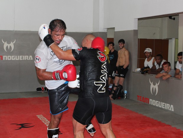 Minotauro e Facada treino MMA Team Nogueira (Foto: Divulgação / Team Nogueira)