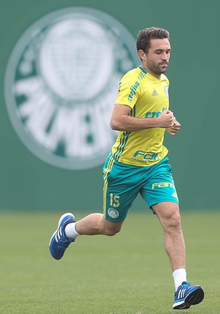 Allione é emprestado ao Bahia até dezembro