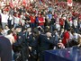 Alambrado cai durante partida entre Osasuna e Bétis: confira as imagens