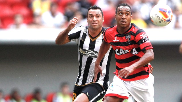 danielcarvalho_ailton-botafoto_vitoria-a