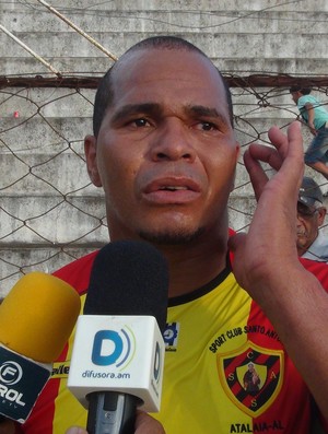 Aloísio Chulapa, atacante do Sport Atalaia (Foto: Leonardo Freire/GloboEsporte.com)