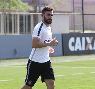 Sem jogar há quase 3 meses, Bruno Henrique pode reaparecer no Timão