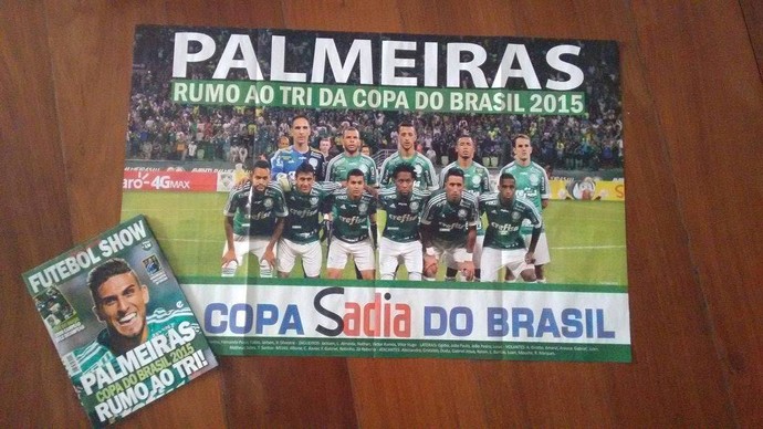 Após polêmica com pôster do Santos, editora lança revista do Palmeiras