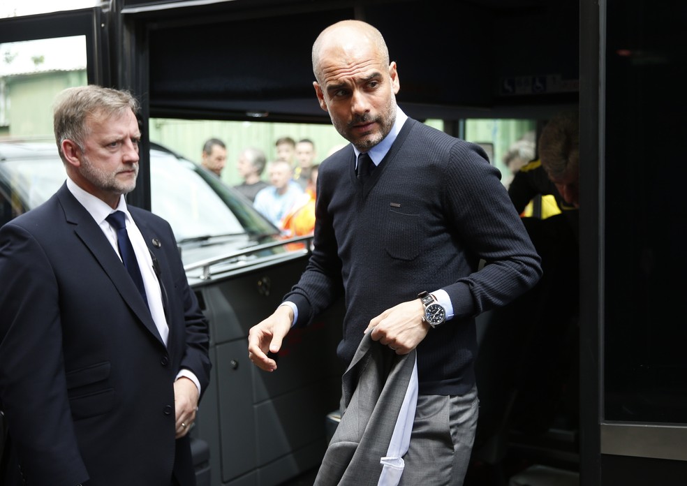 Pep Guardiola vai reconstruir o elenco do Manchester City na próxima janela de transferências (Foto: Reuters)
