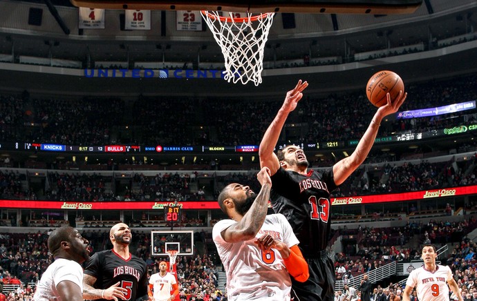 Joakim Noah jogo basquete NBA Bulls e Knicks (Foto: AFP)