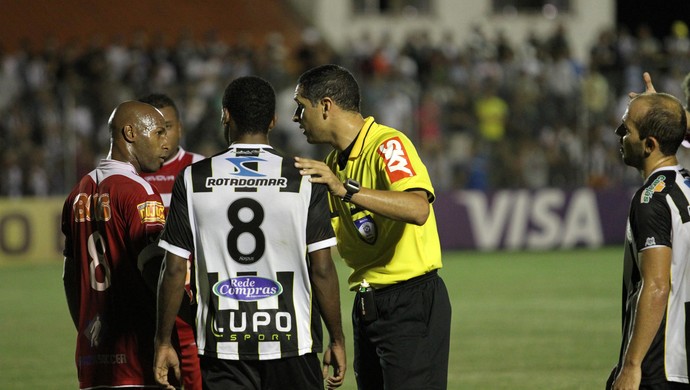 Treze x Tombense, pela Copa do Brasil (Foto: Nelsina Vitorino/Jornal da Paraíba) Treze x Tombense, pela Copa do Brasil (Foto: Nelsina Vitorino/Jornal da Paraíba)