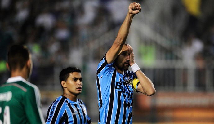 Barcos gol Grêmio x Palmeiras (Foto: Marcos Ribolli)