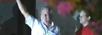 Dirceu, Genoino e mais 5 chegam à PF (Globo News)