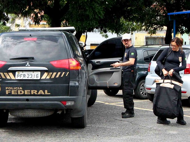 Operação Black Lista em camaragibe foi deflagrada para investigar fraude em licitação de remédios (Foto: Marlon Costa/Pernambuco Press)