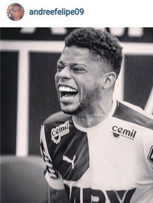 André apaga escudo do Atlético-MG em foto no Instagram (Foto: Reprodução/Instagram)