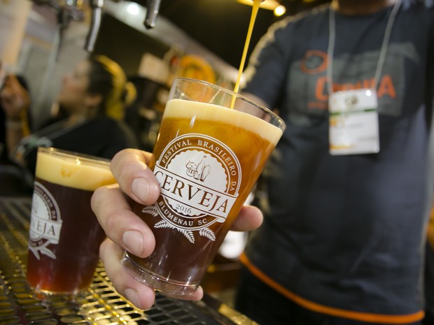 Festival Brasileiro de Cerveja ocorre no mesmo local da Oktoberfest, em Blumenau (Foto: Daniel Zimmermann/Divulgação)