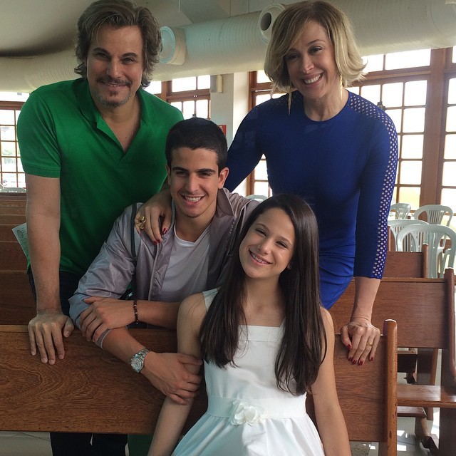 Claudia Raia com a família (Foto: Reprodução/Instagram)