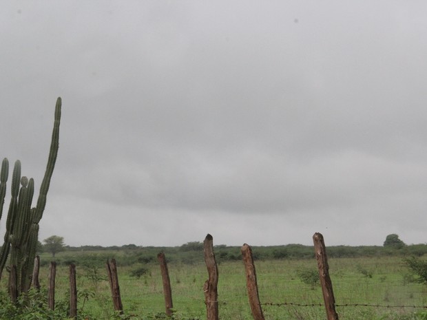No Ceará, céu nublado é &#39;bonito pra chover&#39; (Foto: Honório Barbosa/Diário do Nordeste)
