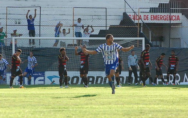 ypiranga x sport (Foto: Aldo Carneiro / Pernambuco Press)