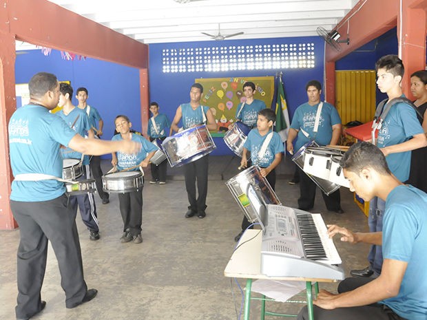 Fanfarra surdos Cuiabá 2 (Foto: Gesseca Ronfim/G1)